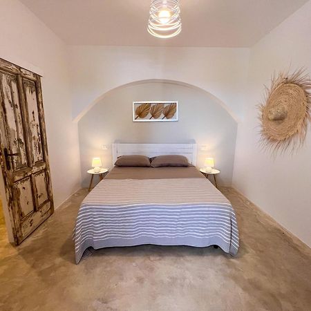 Le Stanze Di Chloe Hotel Taviano Kültér fotó