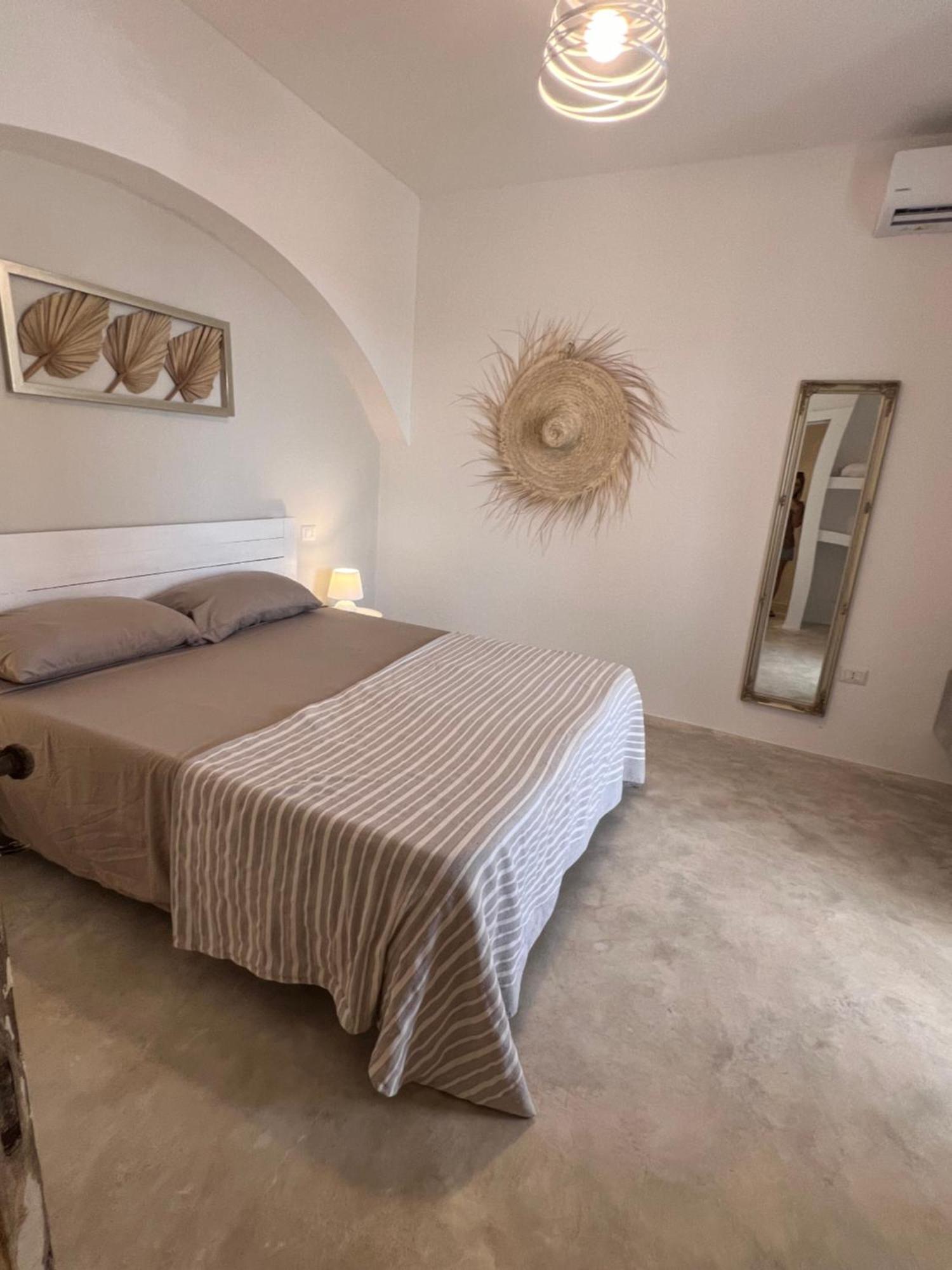 Le Stanze Di Chloe Hotel Taviano Kültér fotó